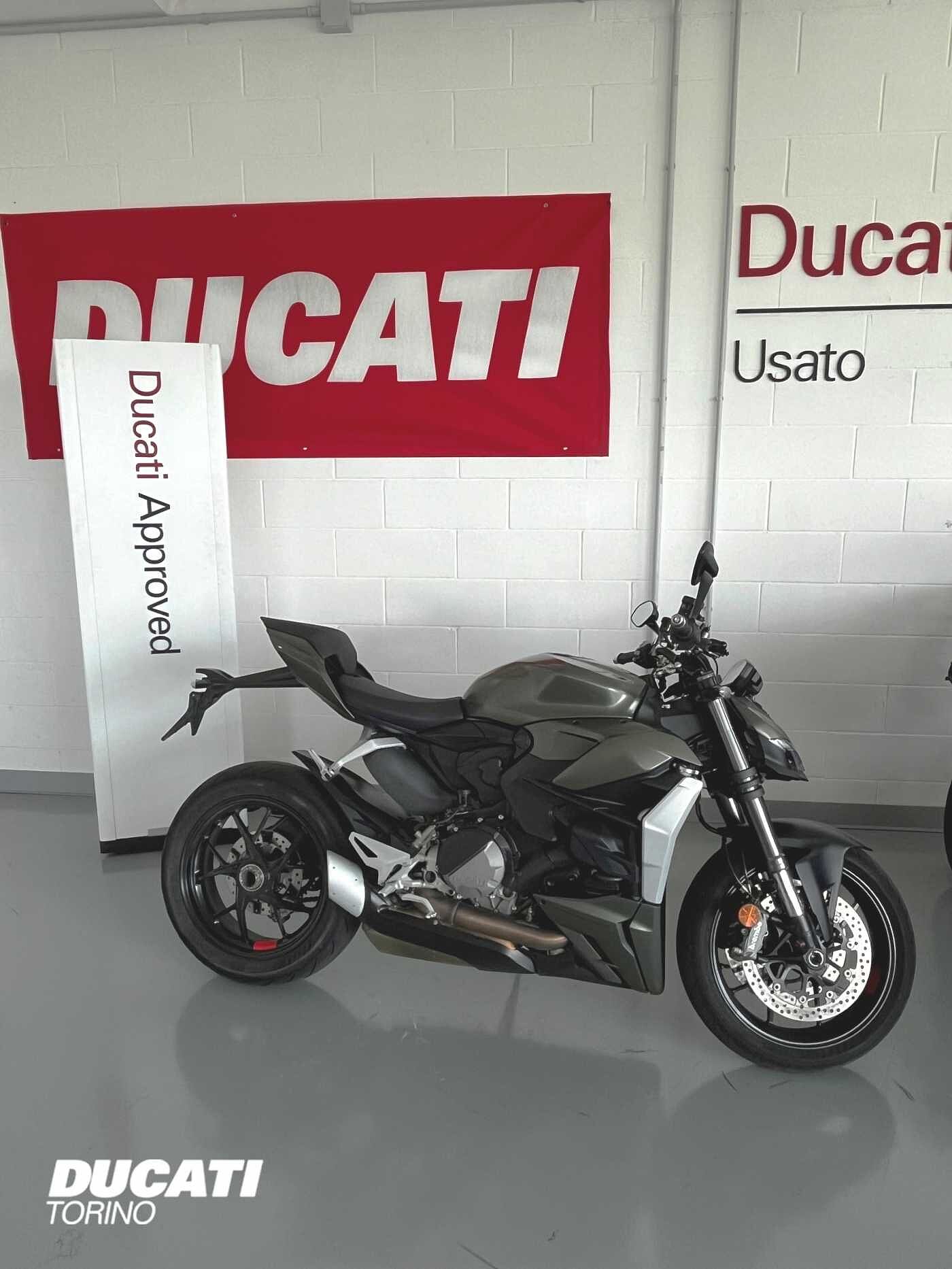 DUCATI STREETFIGHTER V2 