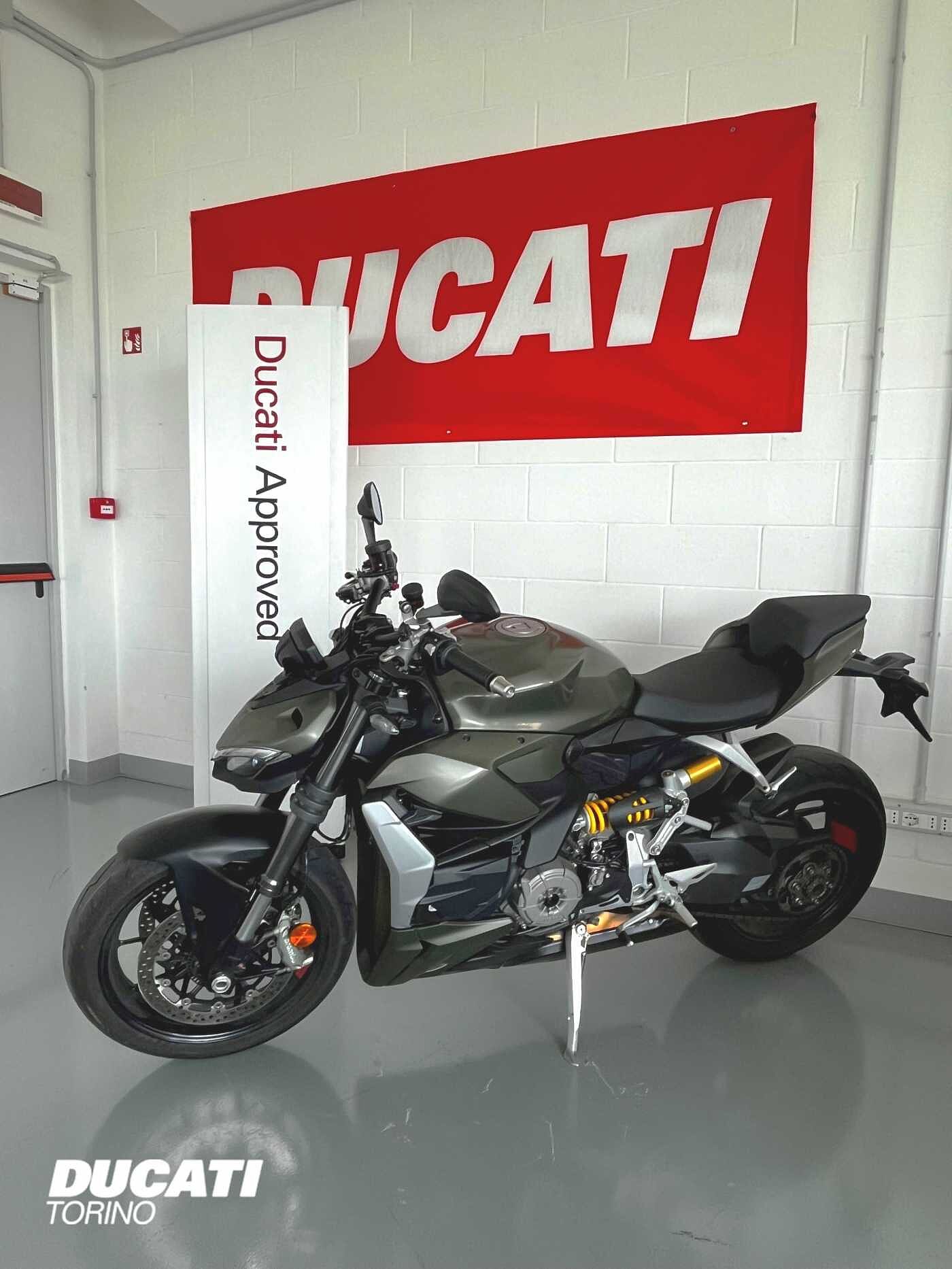 DUCATI STREETFIGHTER V2 