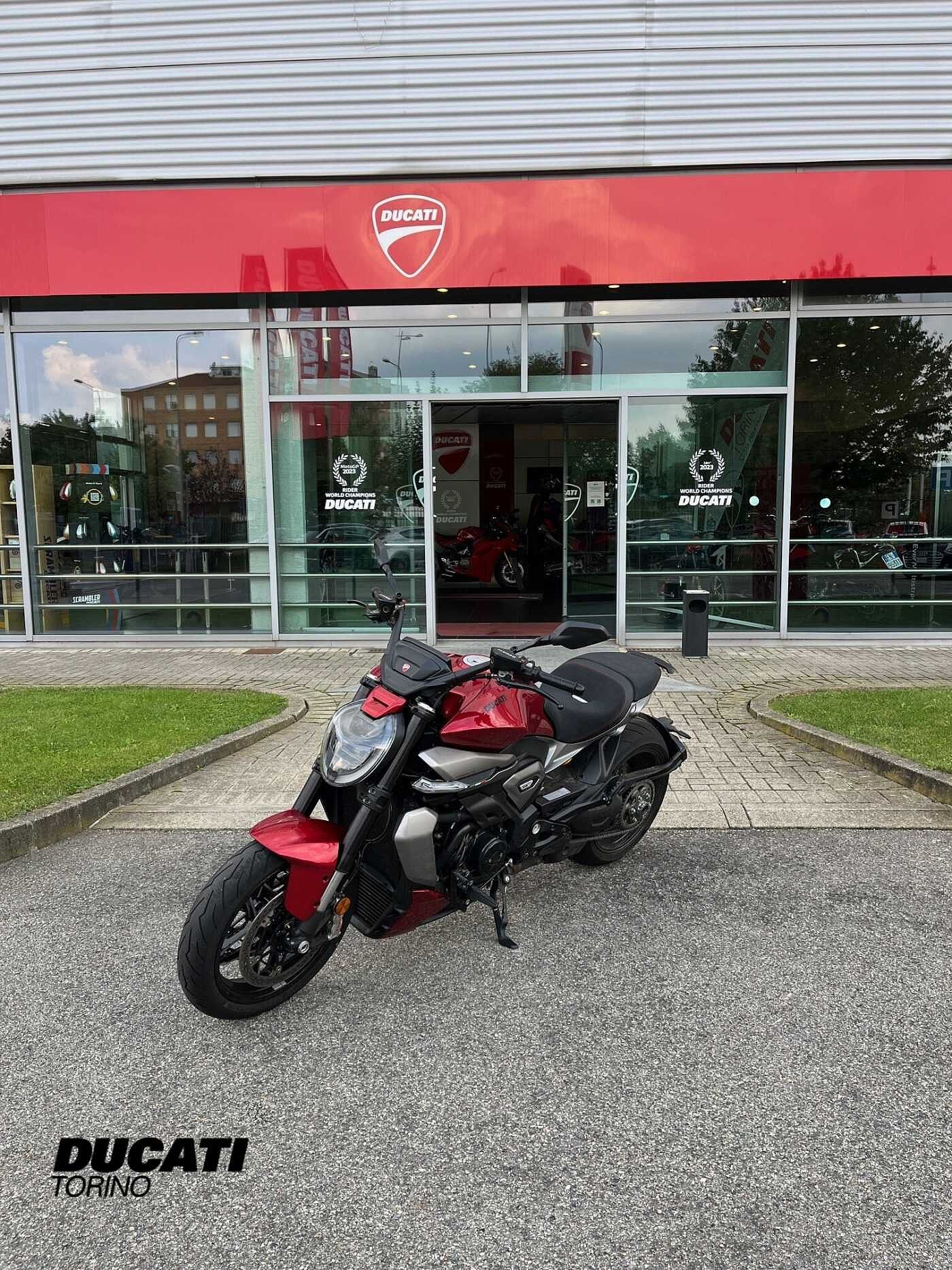 DUCATI XDIAVEL V4 