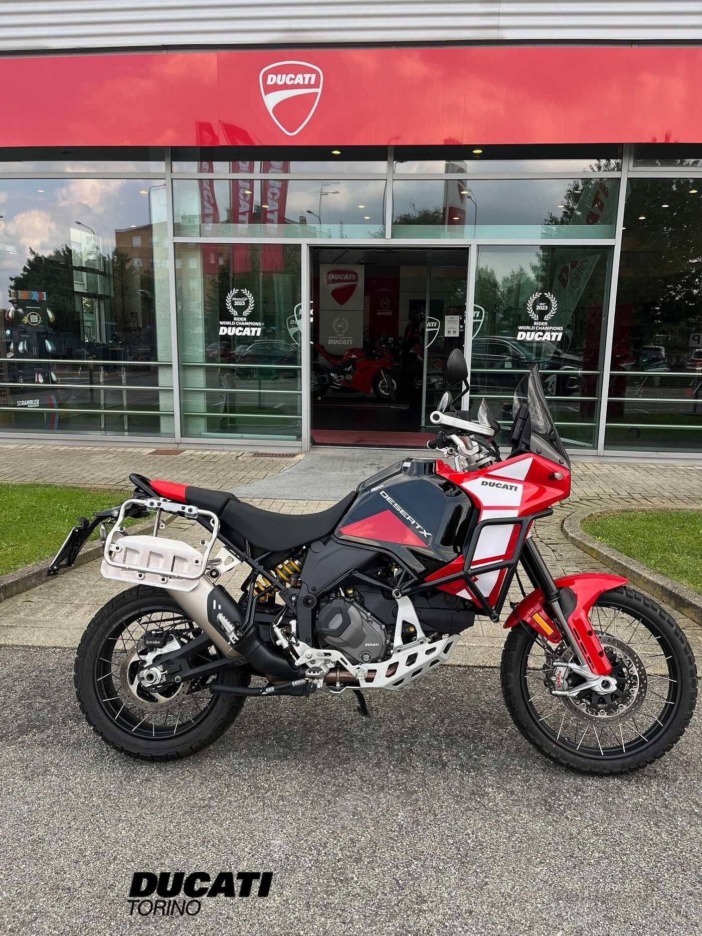 DUCATI DESERT X DISCOVEY 