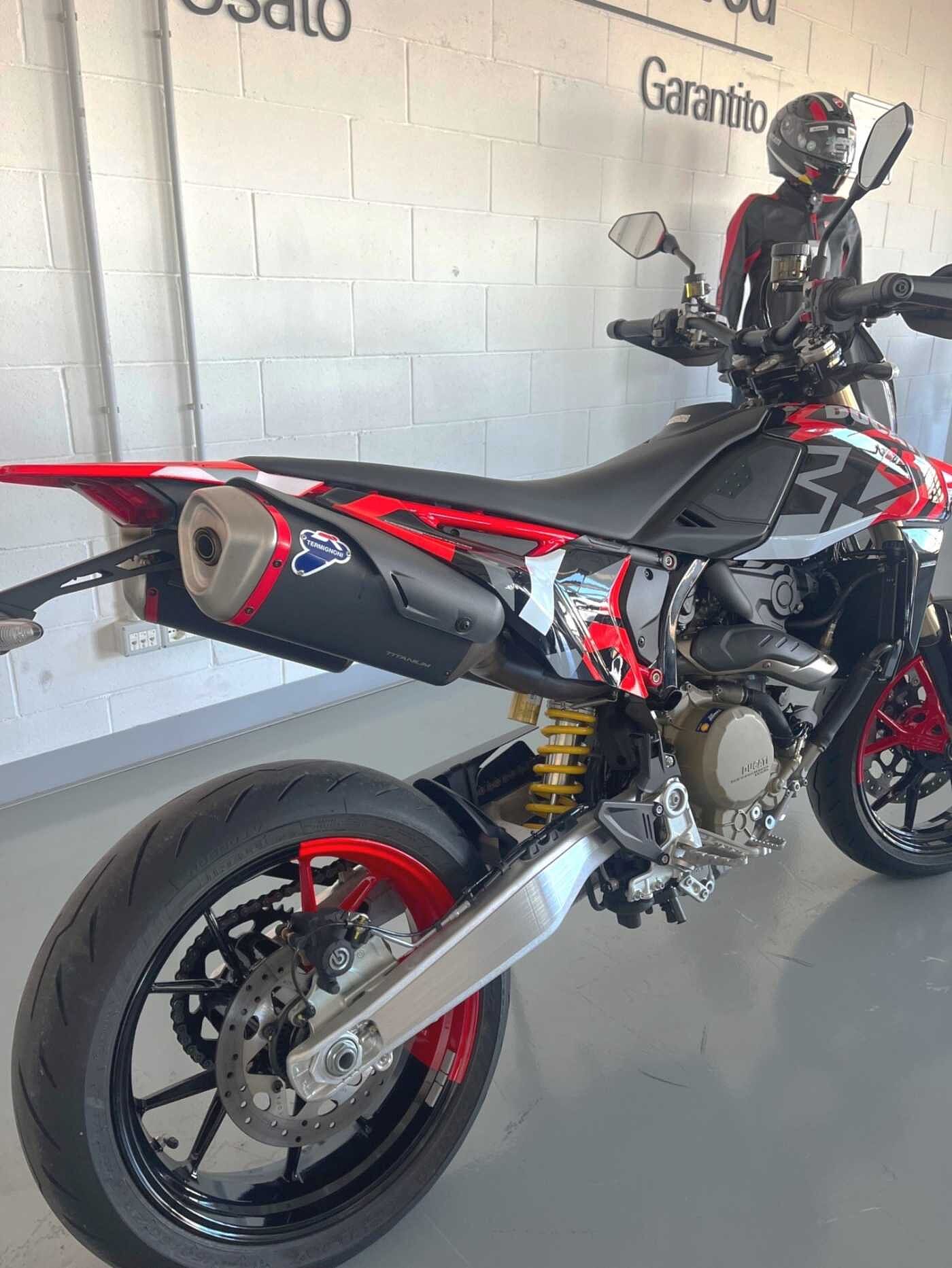 DUCATI HYPERMONO 698 