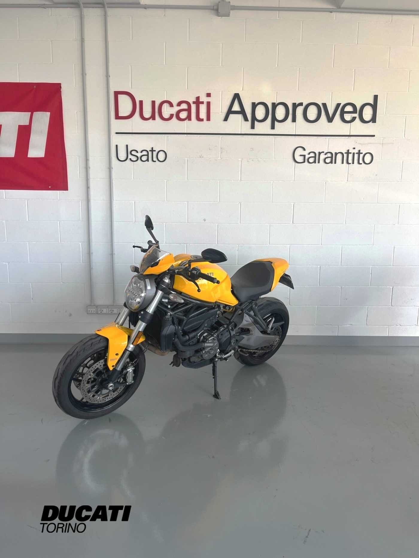 DUCATI MONSTER 821 
