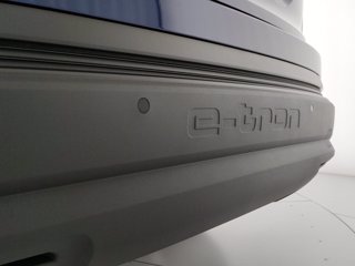 AUDI Q4 e-tron 40 business