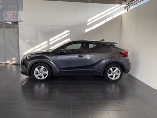 TOYOTA C-hr 1.8h active 2wd e-cvt