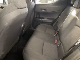 TOYOTA C-hr 1.8h active 2wd e-cvt