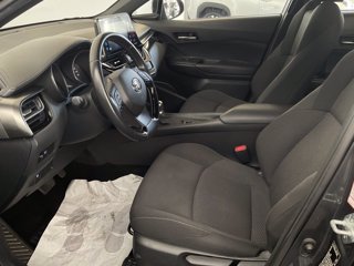 TOYOTA C-hr 1.8h active 2wd e-cvt