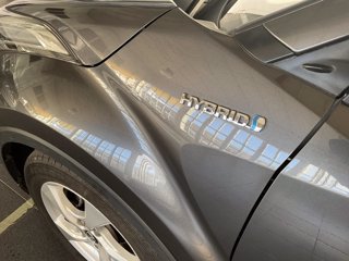 TOYOTA C-hr 1.8h active 2wd e-cvt