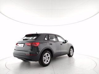 AUDI Q3 35 2.0 tdi business