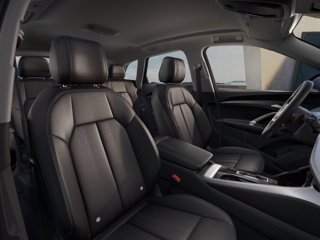 AUDI Q5 TDi 150 kW mHEV+ S tronic quattro Launch edition one