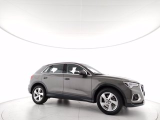 AUDI Q3 35 2.0 tdi business advanced quattro s-tronic
