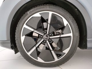 AUDI Q4 e-tron 50 s line edition quattro