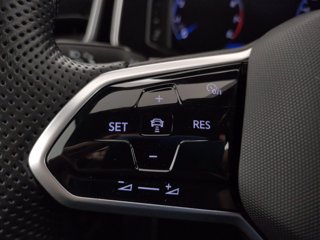 VOLKSWAGEN T-roc 1.0 tsi r-line 110cv