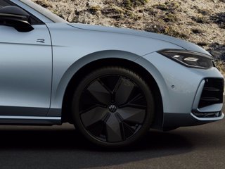 VOLKSWAGEN Passat 1.5 etsi act r-line 150cv dsg