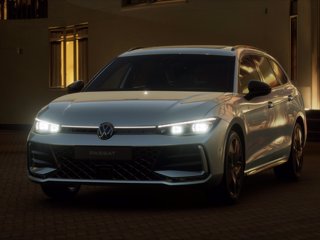 VOLKSWAGEN Passat 1.5 etsi act r-line 150cv dsg