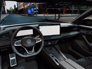 VOLKSWAGEN Passat 1.5 etsi act r-line 150cv dsg