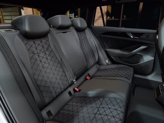 VOLKSWAGEN Passat 1.5 etsi act r-line 150cv dsg