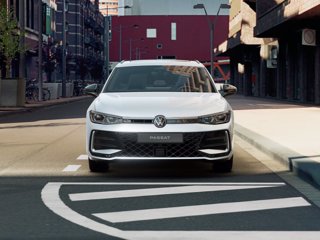 VOLKSWAGEN Passat 1.5 etsi act r-line 150cv dsg