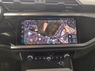 AUDI Q3 35 2.0 tdi business advanced s-tronic