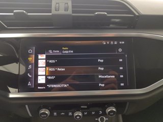 AUDI Q3 35 2.0 tdi business advanced s-tronic