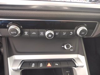 AUDI Q3 35 2.0 tdi business advanced quattro s-tronic