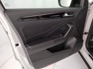 VOLKSWAGEN T-roc 1.5 tsi r-line