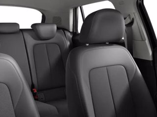 AUDI Q2 35 TDI S tronic Business Advanced