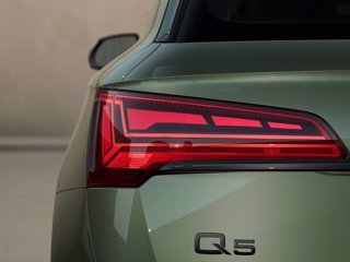 AUDI Q5 40 2.0 tdi mhev 12v s line quattro s-tronic