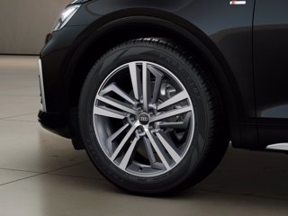 AUDI Q5 sportback 40 2.0 tdi mhev 12v identity black quattro s-tronic