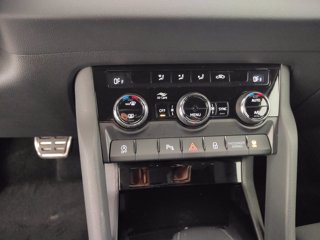 SKODA Karoq 1.5 tsi sportline dsg