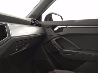 AUDI Q3 sportback 45 1.4 tfsi e identity black s-tronic