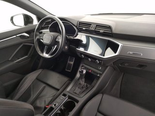 AUDI Q3 sportback 45 1.4 tfsi e identity black s-tronic