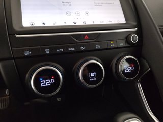 JAGUAR E-pace 2.0d i4 r-dynamic awd 150cv auto my19