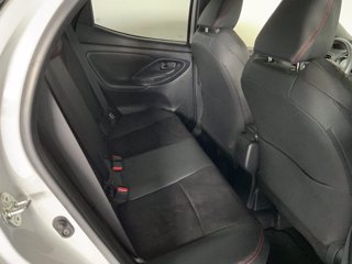 TOYOTA Yaris 1.5h gr sport