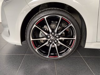 TOYOTA Yaris 1.5h gr sport