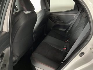 TOYOTA Yaris 1.5h gr sport