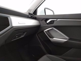 AUDI Q3 35 2.0 tdi business advanced s-tronic