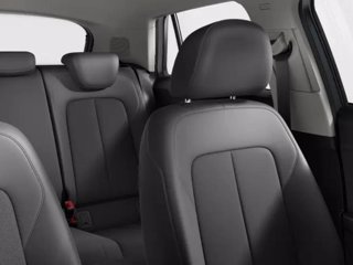 AUDI Q2 30 TDI Business