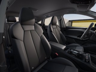 AUDI Q6 SPB e-tron S line edition