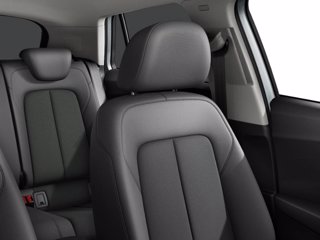 AUDI Q2 35 TFSI S tronic Identity Black