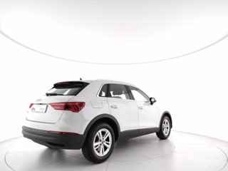 AUDI Q3 35 2.0 tdi business s-tronic