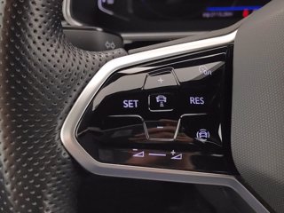 VOLKSWAGEN T-roc 1.5 tsi r-line