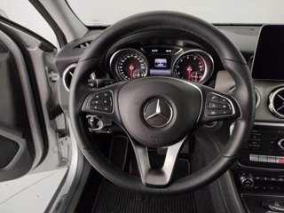 MERCEDES Classe GLA 180 sport