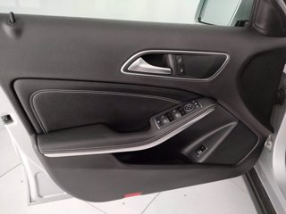 MERCEDES Classe GLA 180 sport