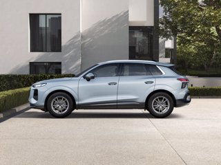 AUDI Q3 TFSI 110 kW mHEV S tronic Business