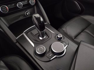 ALFA ROMEO Stelvio 2.2 t business q4 180cv auto