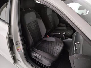 VOLKSWAGEN Taigo 1.0 tsi r-line 110cv