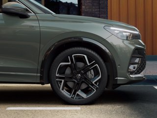 VOLKSWAGEN Tiguan 1.5 tsi ehybrid r-line plus 204cv dsg