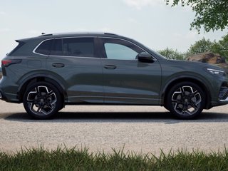 VOLKSWAGEN Tiguan 1.5 tsi ehybrid r-line plus 204cv dsg