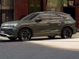 VOLKSWAGEN Tiguan 1.5 tsi ehybrid r-line plus 204cv dsg