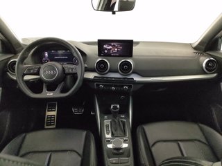 AUDI Q2 35 2.0 tdi identity black quattro s-tronic